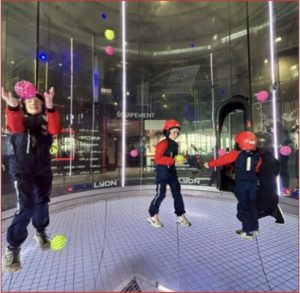 vol avec les balles avec l’Association des Médecins et Pharmaciens du Coeur